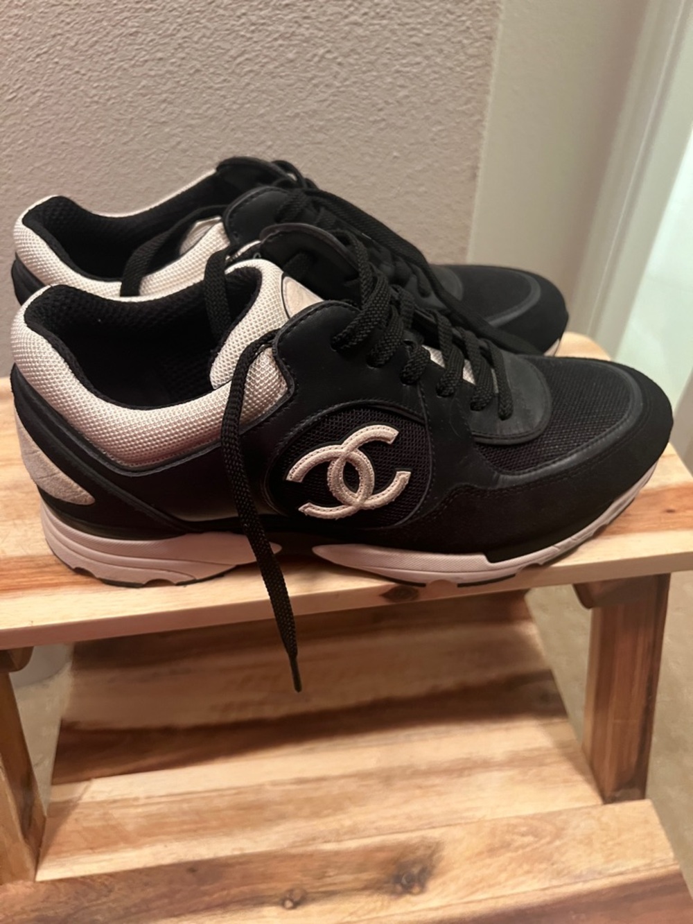 CHANEL Black and White Sneakers Size 42 - Picture 8 of 9